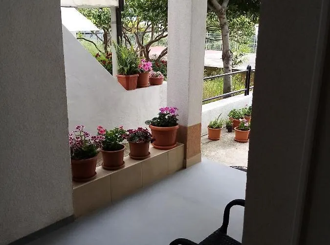 Ani 2 Apartman Gradac