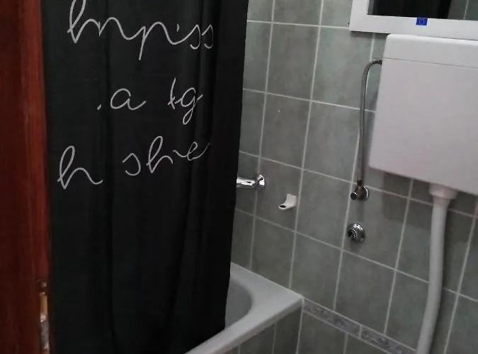 Apartman Ani 2 *