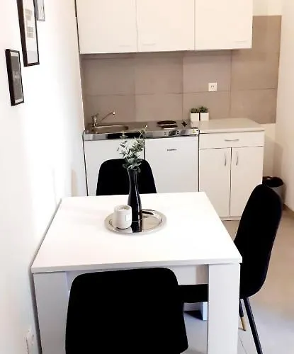 Ani 2 Apartman *